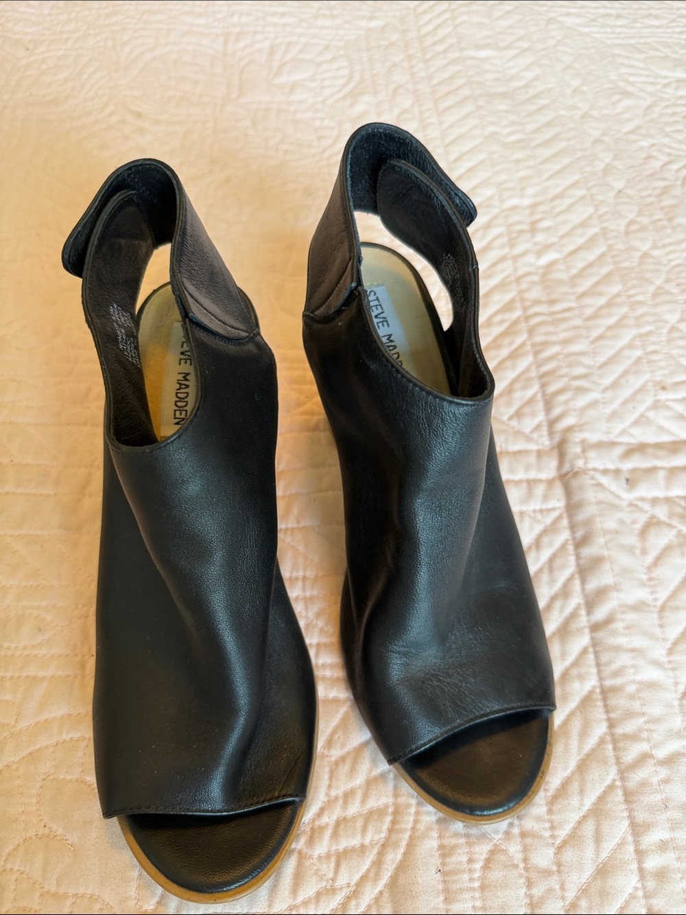 Steve Madden Black Leather Open-Toe Mule Sandals